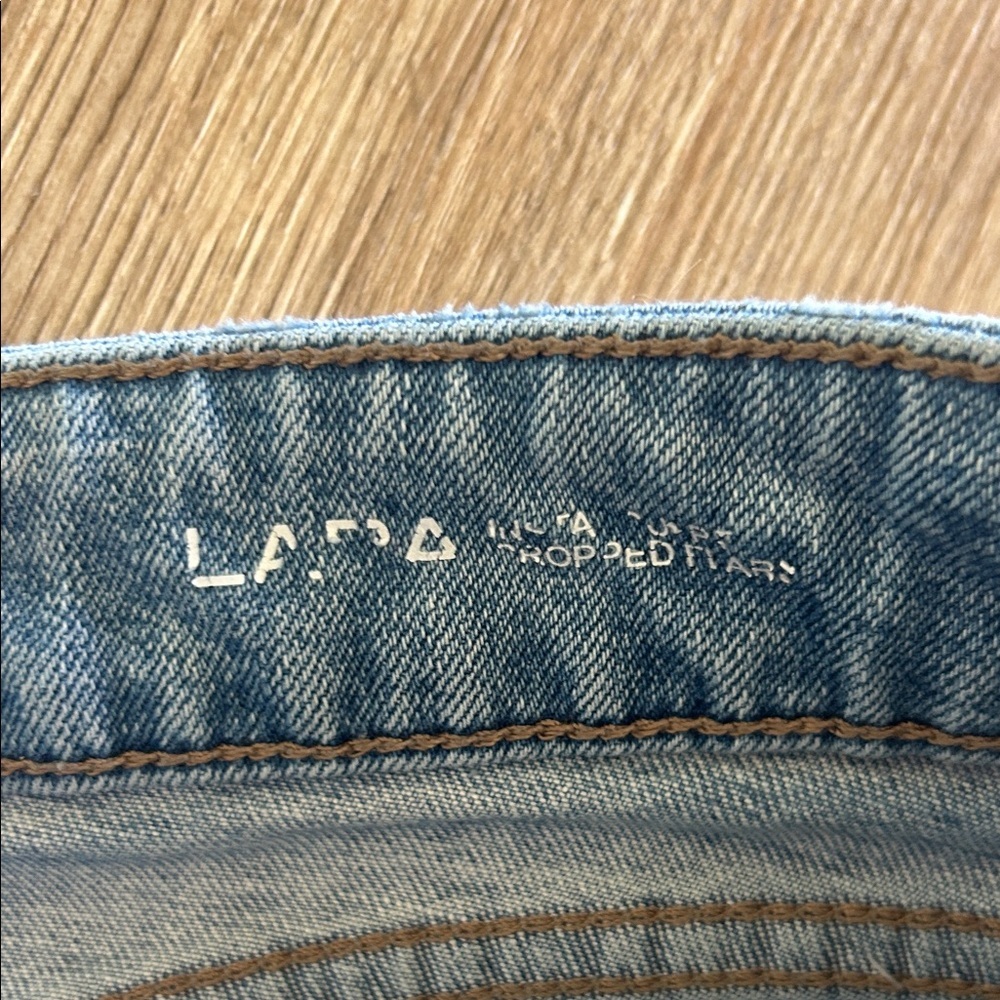 DL1961 Women's Light Blue Cropped Jeans - Picture 5 of 9